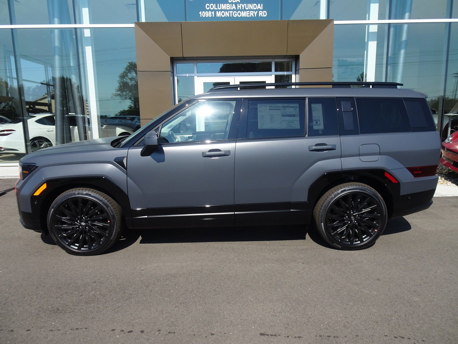 New 2025 Hyundai Santa Fe Calligraphy AWD/4WD image 2