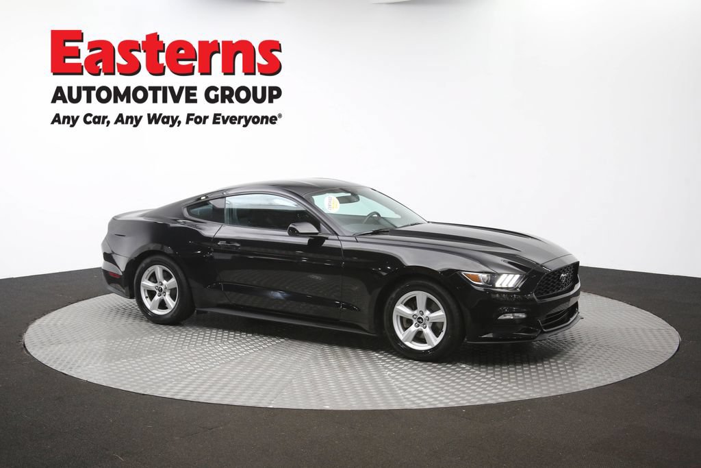 Used 2017 Ford Mustang Coupe RWD image 44