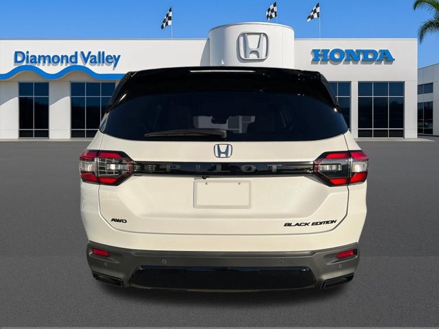 New 2026 Honda Pilot Black Edition image 4