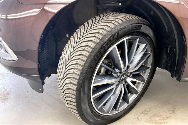 Used 2019 INFINITI QX60 Luxe w/ Sensory Package AWD/4WD image 11
