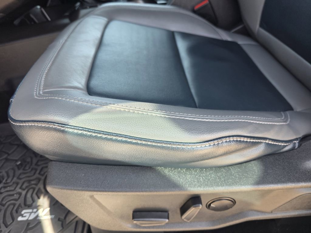 Used 2023 Ford Bronco Outer Banks image 17