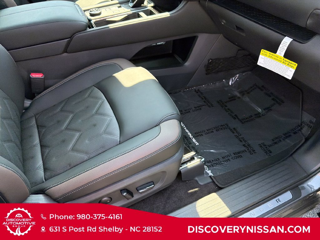 New 2026 Nissan Pathfinder Platinum AWD/4WD image 39