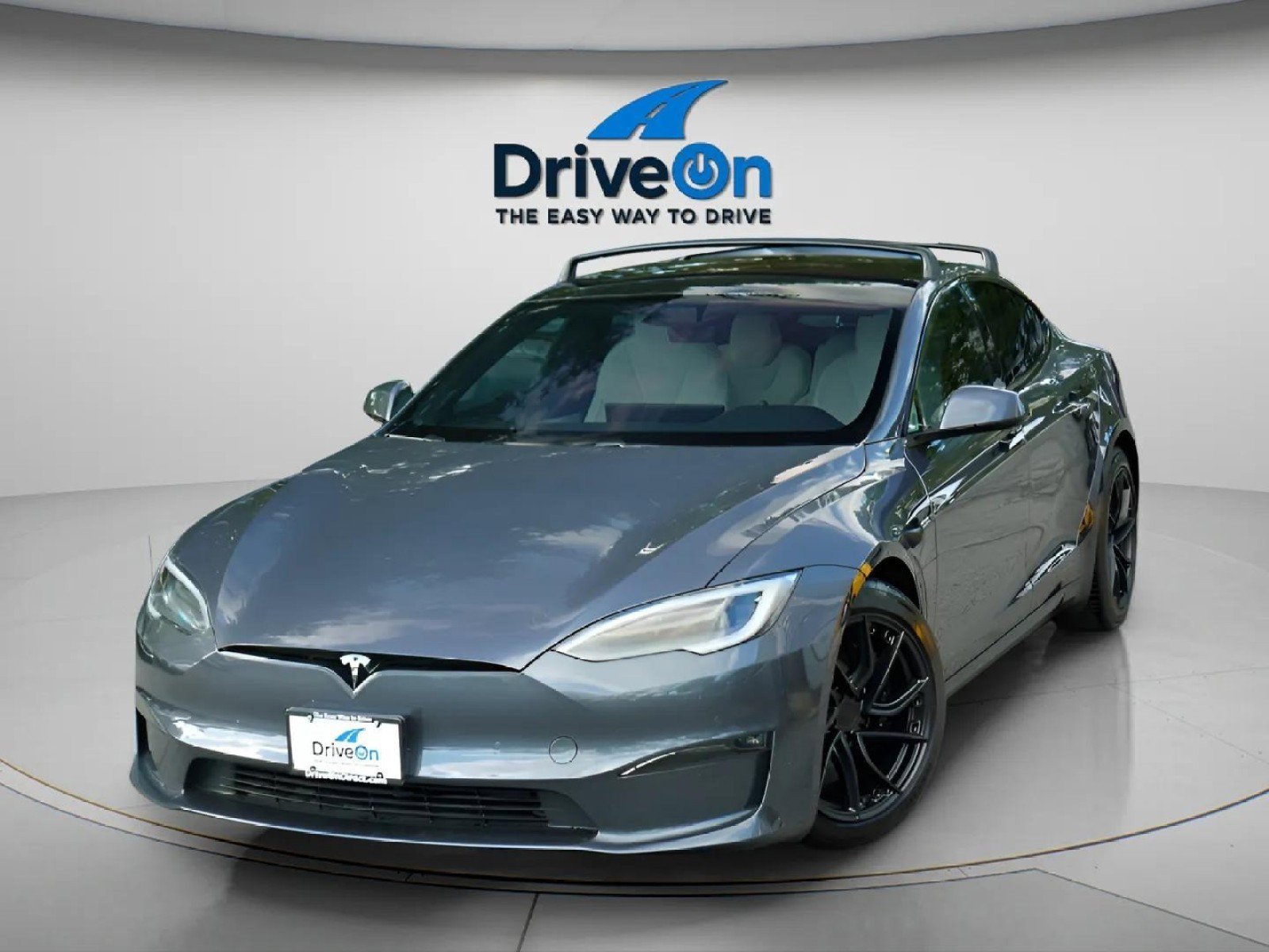 Used 2021 Tesla Model S Plaid image 2