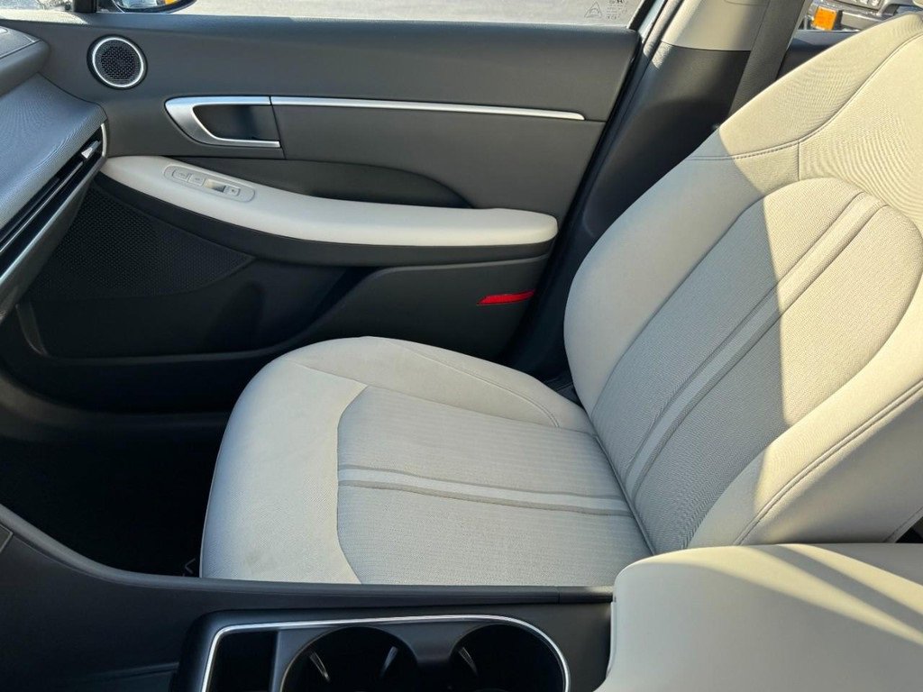 Certified 2024 Hyundai Sonata SEL w/ Convenience Package image 14