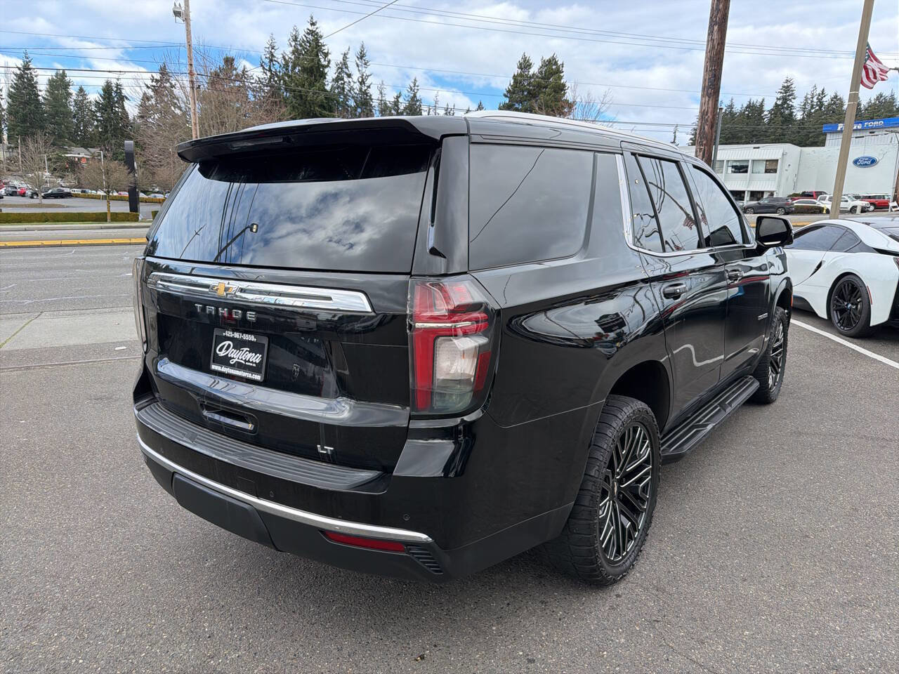 Used 2021 Chevrolet Tahoe LT w/ LT Signature Package image 8