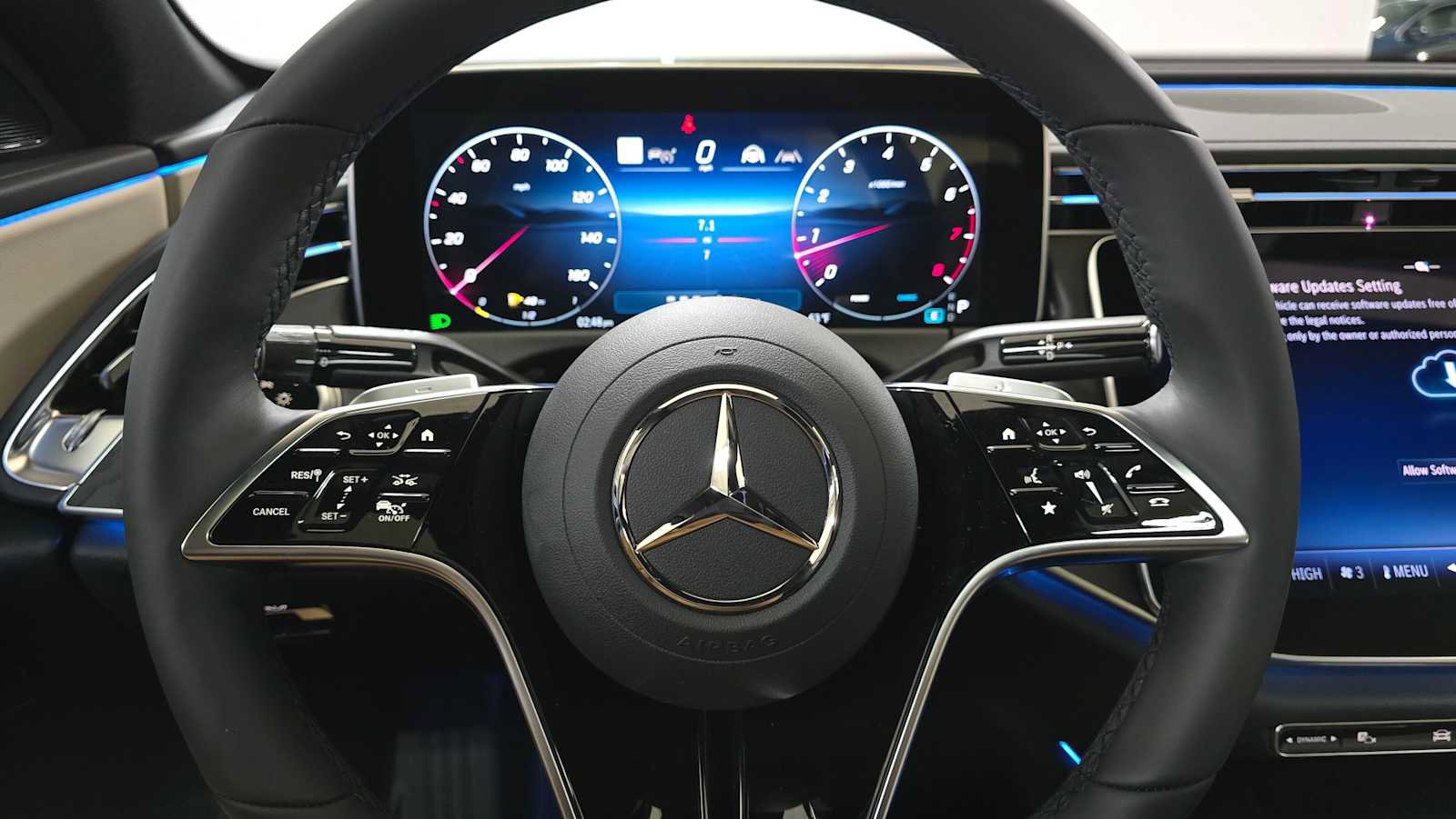 New 2026 Mercedes-Benz E 350 4MATIC Sedan image 27