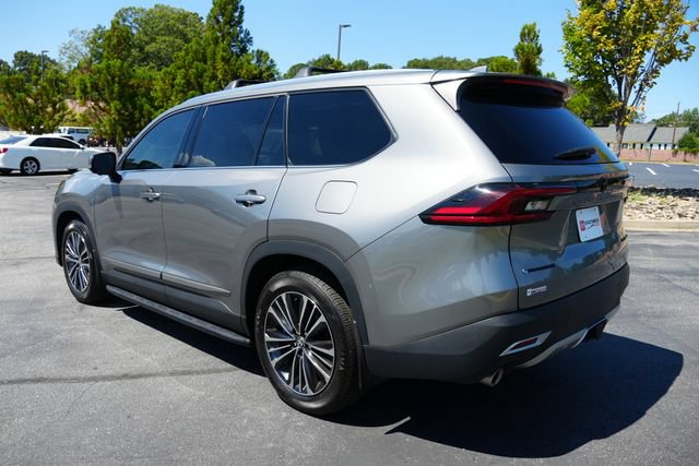 Used 2025 Toyota Grand Highlander AWD Hybrid image 5