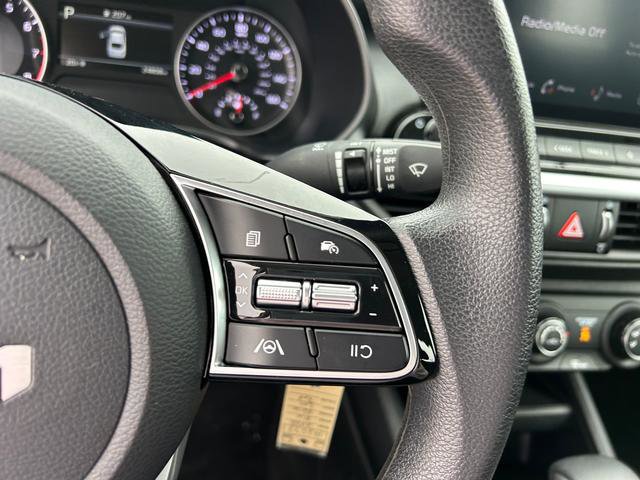Certified 2022 Kia Forte LXS image 21