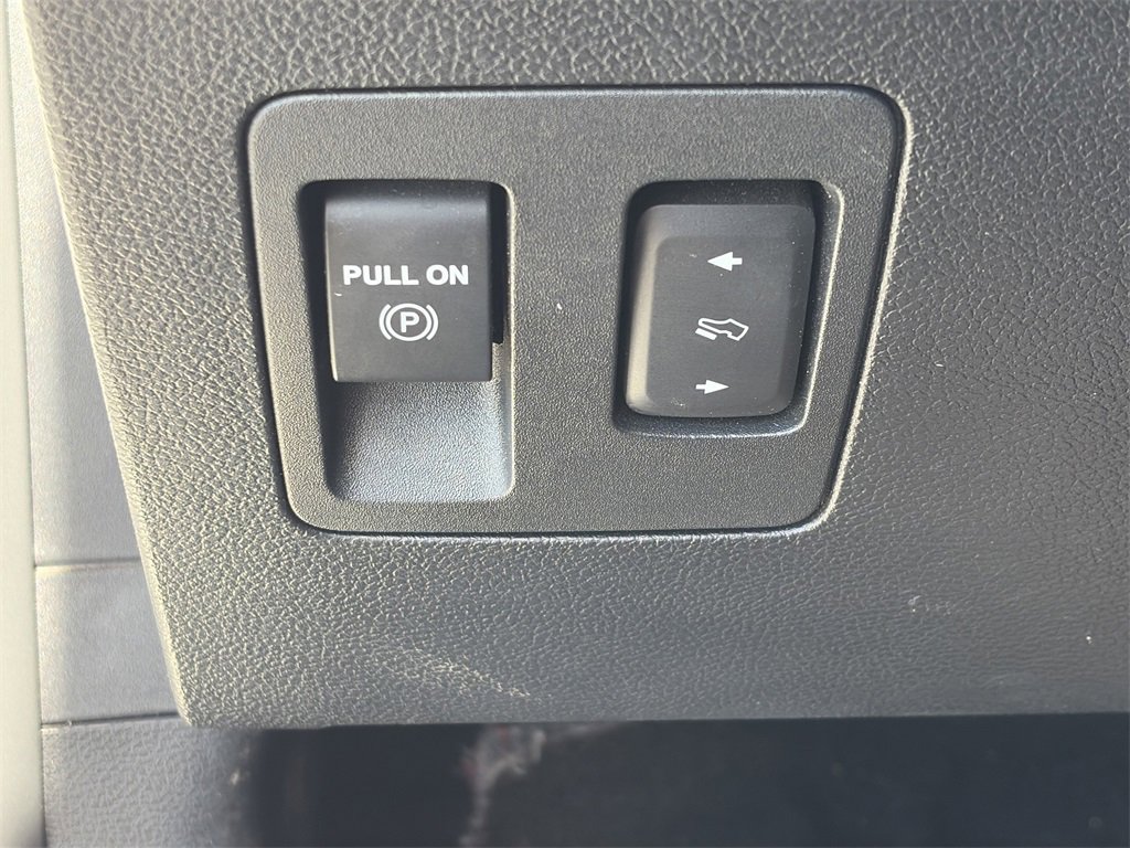 Used 2020 Ford F150 Platinum w/ Equipment Group 701A Luxury image 19