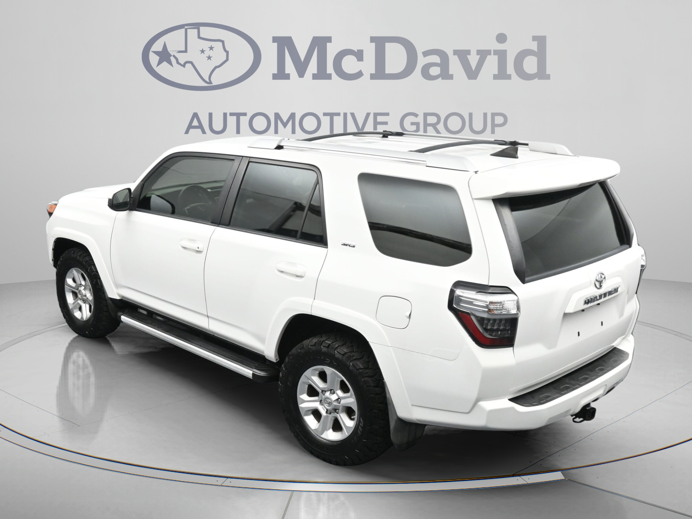 Used 2018 Toyota 4Runner SR5 AWD/4WD image 36