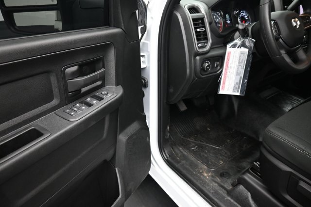New 2026 RAM 3500 Tradesman w/ Chrome Appearance Group A AWD/4WD image 18