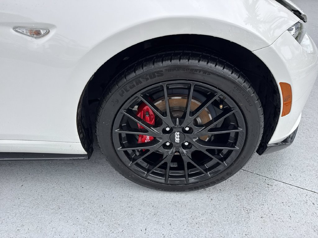 Used 2024 MAZDA MX-5 Miata RF Club w/ Weather Package RWD image 57