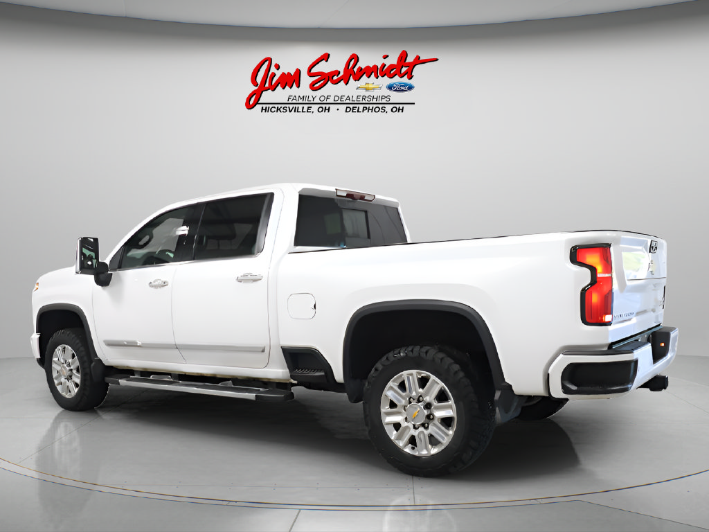 Used 2024 Chevrolet Silverado 2500 High Country w/ High Country Premium Package AWD/4WD image 4