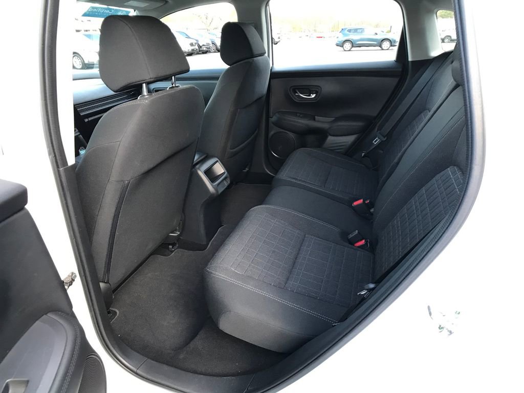 Certified 2023 Honda HR-V LX image 9