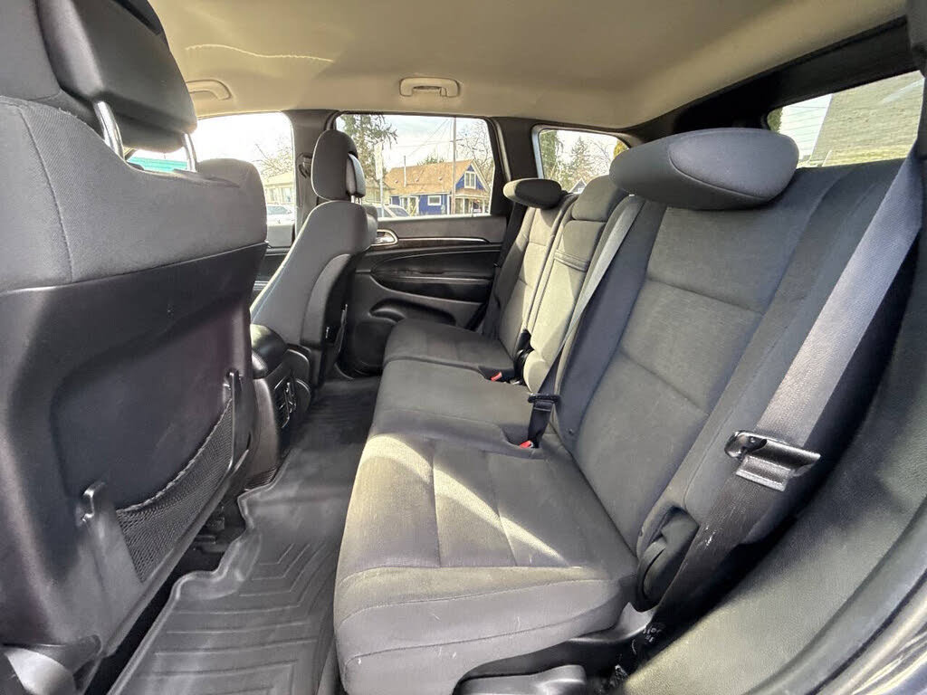 Used 2013 Jeep Grand Cherokee Laredo AWD/4WD image 18