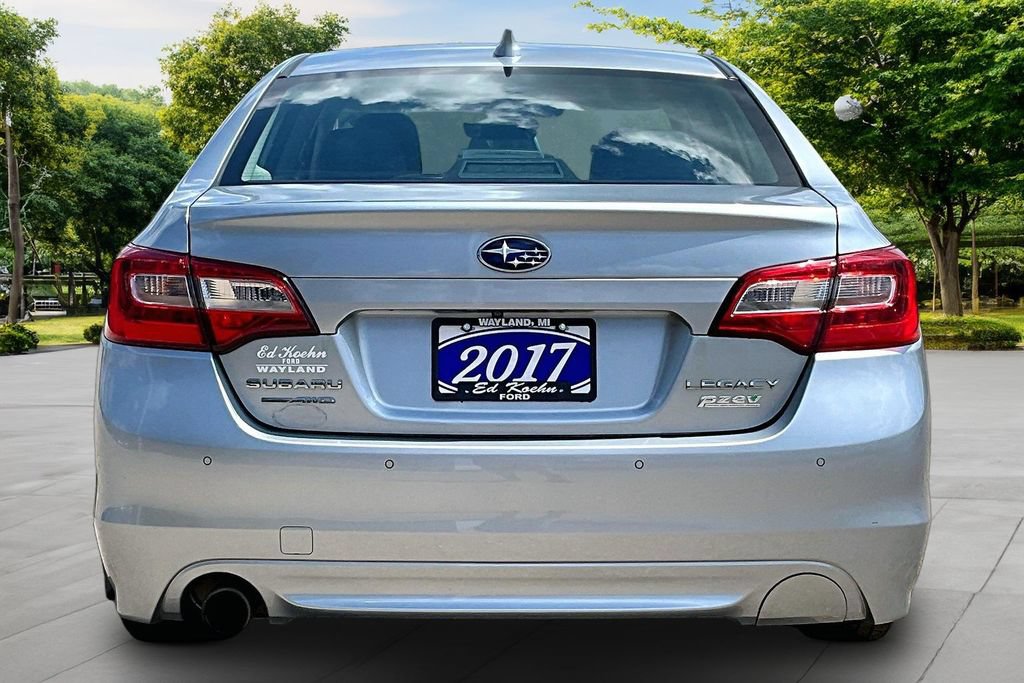 Used 2017 Subaru Legacy 2.5i Limited AWD/4WD image 4
