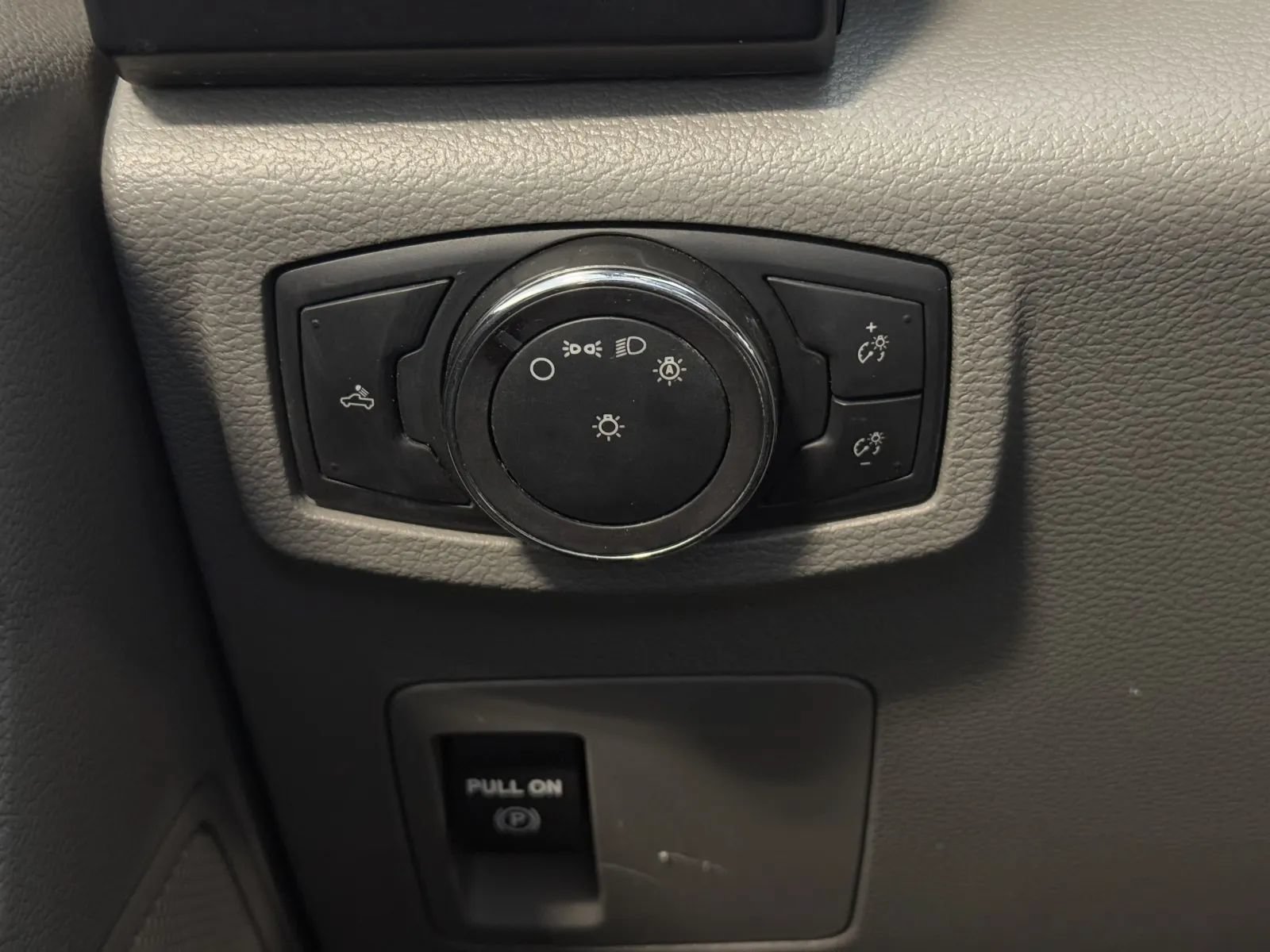 Used 2019 Ford F150 XL w/ Equipment Group 101A Mid AWD/4WD image 34