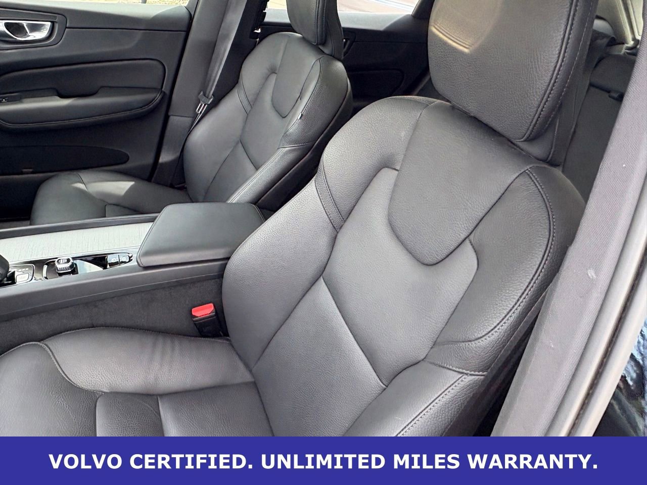 Certified 2025 Volvo XC60 B5 Plus AWD/4WD image 29