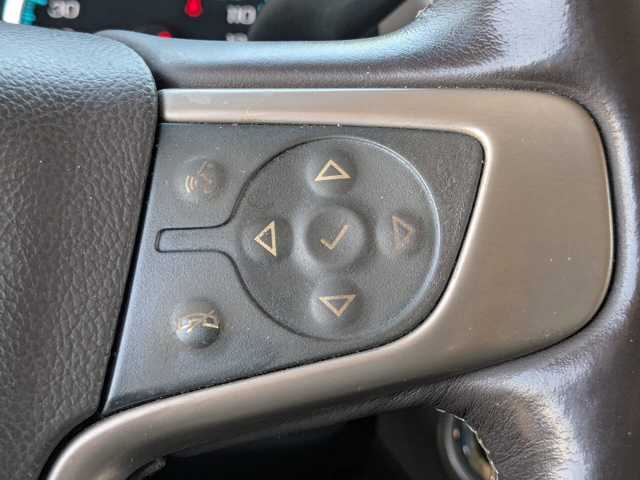 Used 2017 GMC Yukon Denali w/ Open Road Package image 31