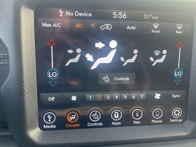 Used 2020 Jeep Wrangler Unlimited Sahara image 31