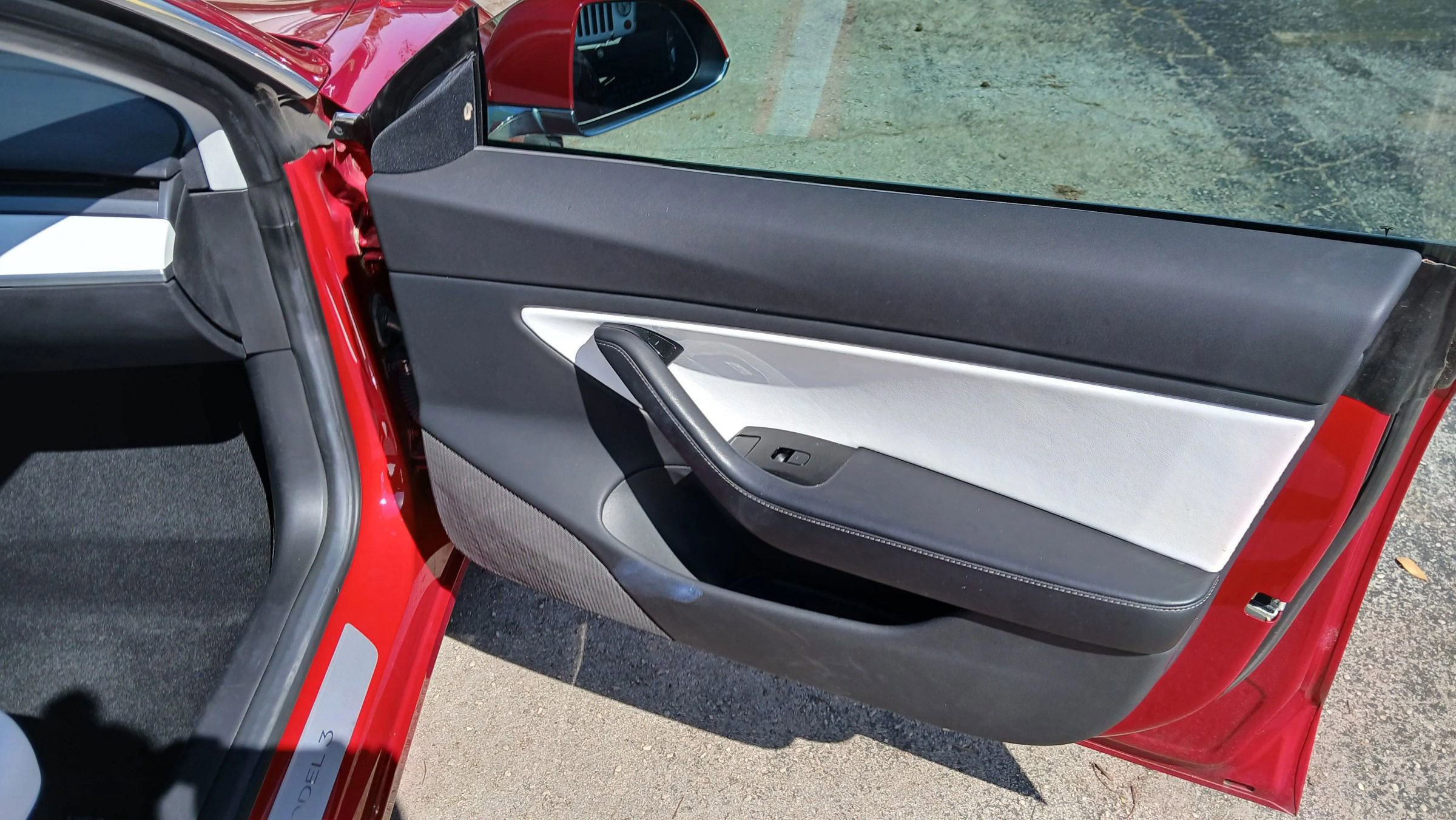 Used 2018 Tesla Model 3 Long Range AWD/4WD image 23