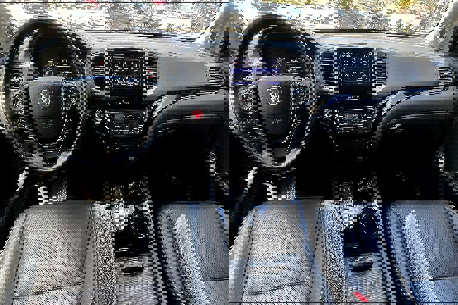 Used 2018 Honda Pilot Elite image 16