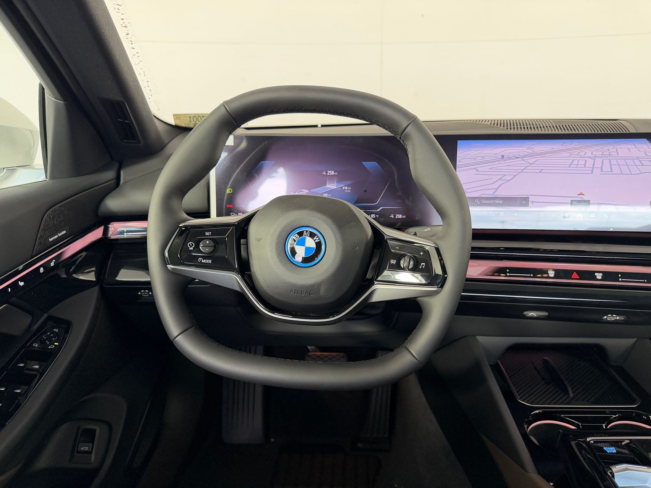 Used 2027 BMW i5 eDrive40 w/ Convenience Package RWD image 30