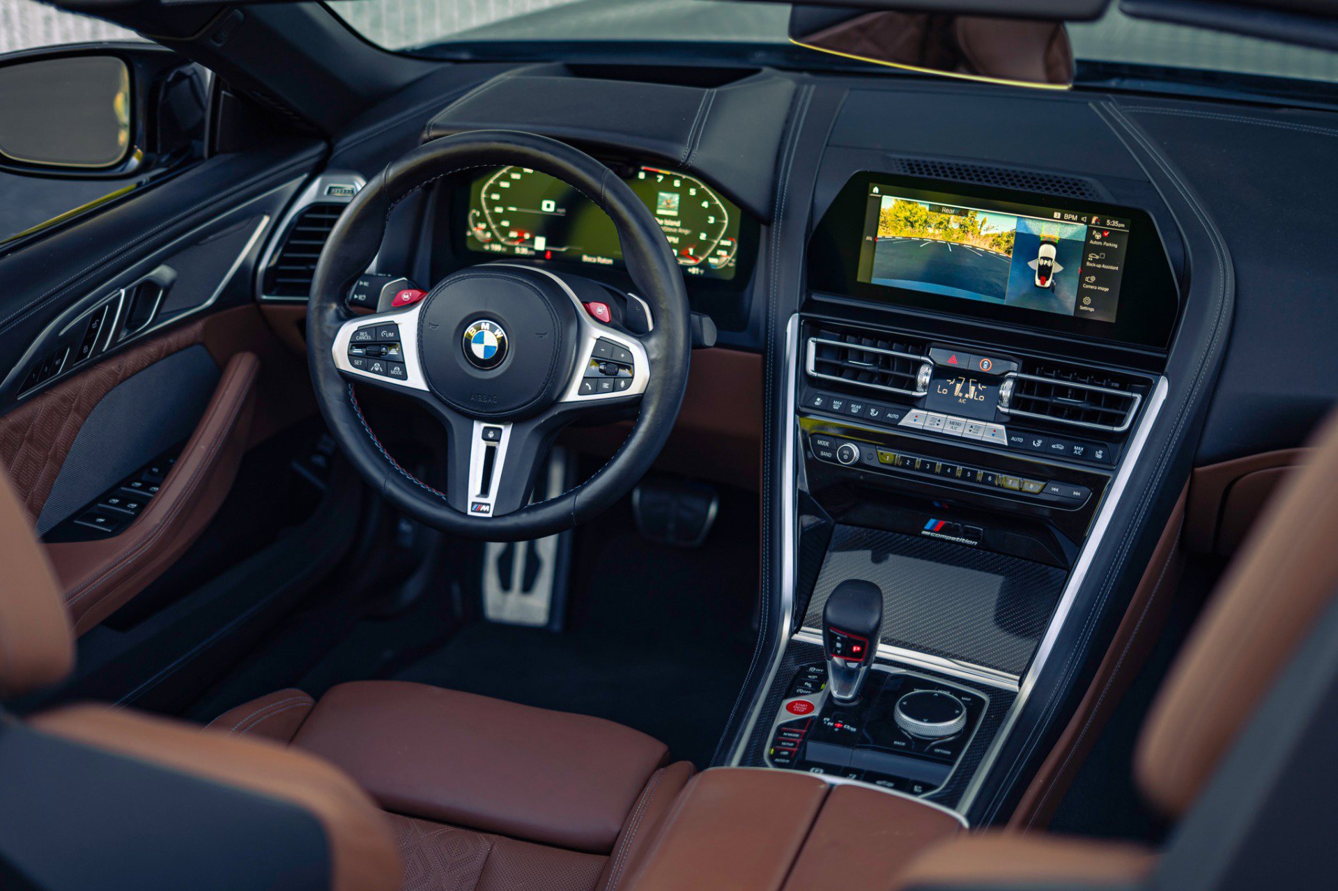 Used 2022 BMW M8 Competition w/ M Carbon Exterior Package AWD/4WD image 4