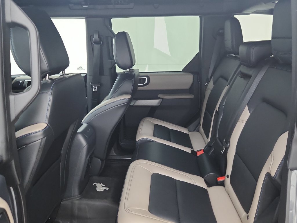 Used 2023 Ford Bronco Wildtrak AWD/4WD image 34