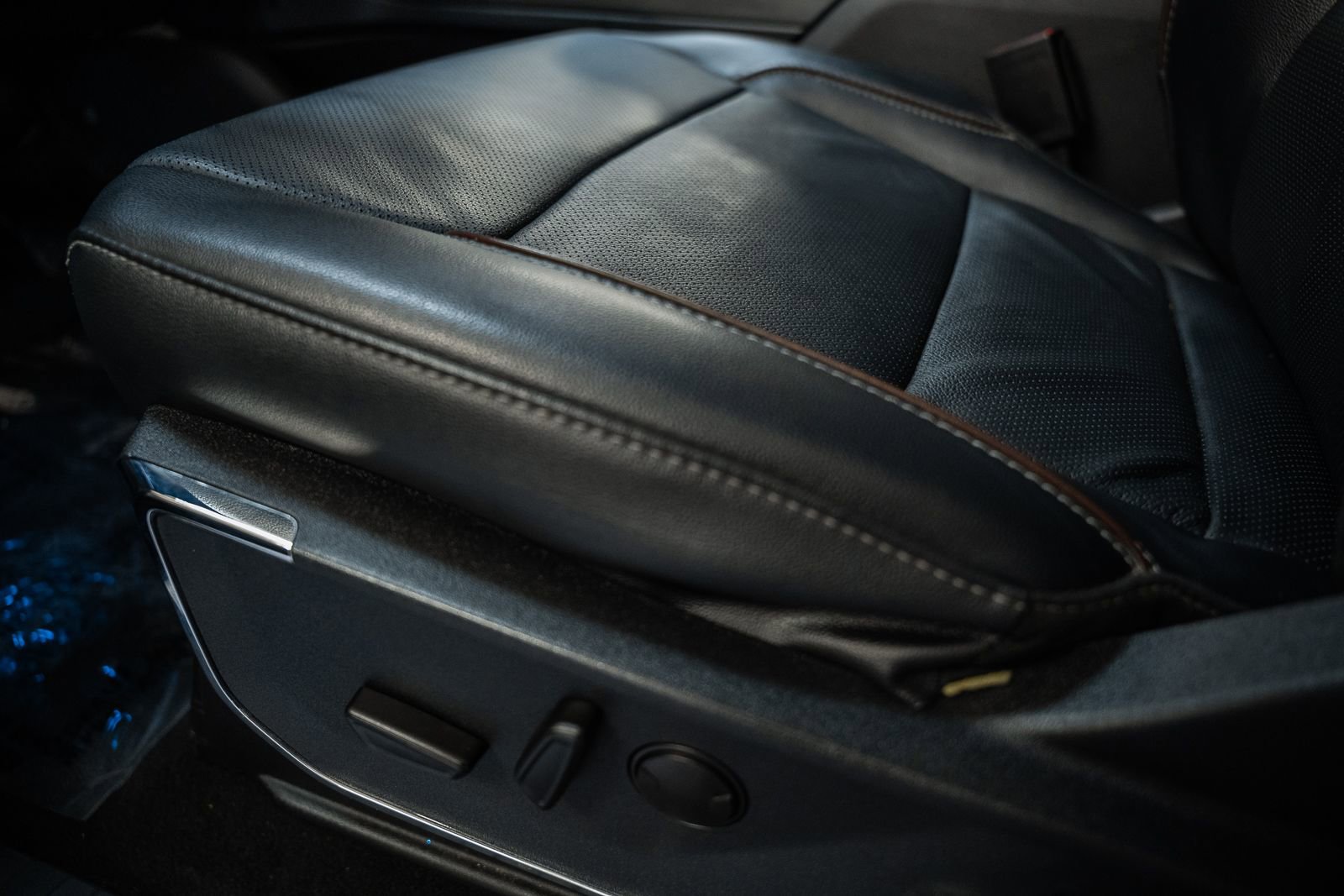 Certified 2023 Ford F150 Lariat image 41