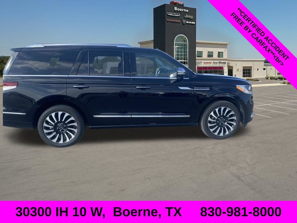 Used 2022 Lincoln Navigator Black Label AWD/4WD image 2