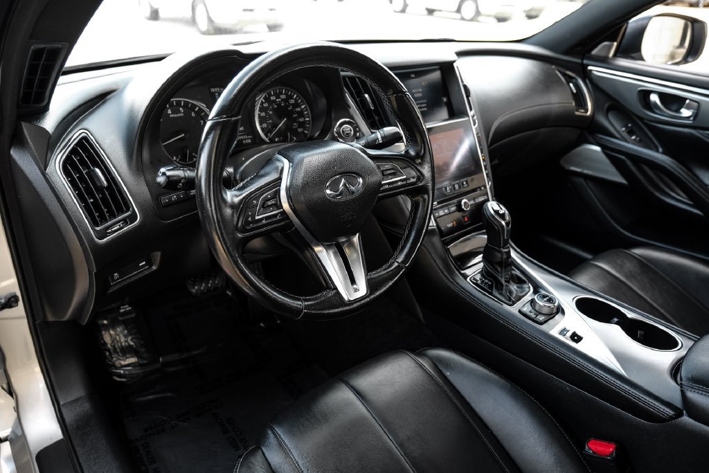Used 2020 INFINITI Q60 3.0t Luxe AWD/4WD image 2