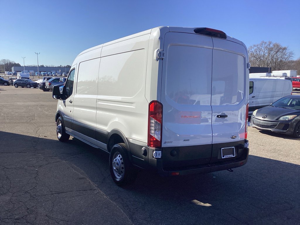 Used 2024 Ford Transit 250 148 Medium Roof Extended AWD image 5