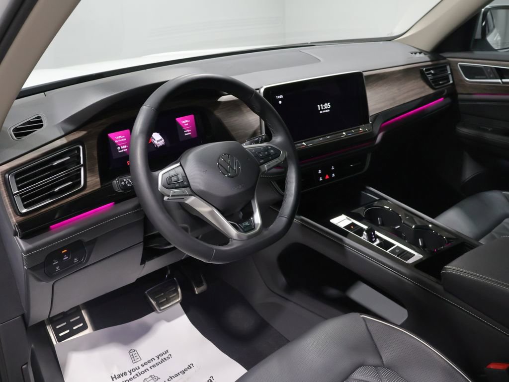 Used 2025 Volkswagen Atlas SEL Premium R-Line image 14