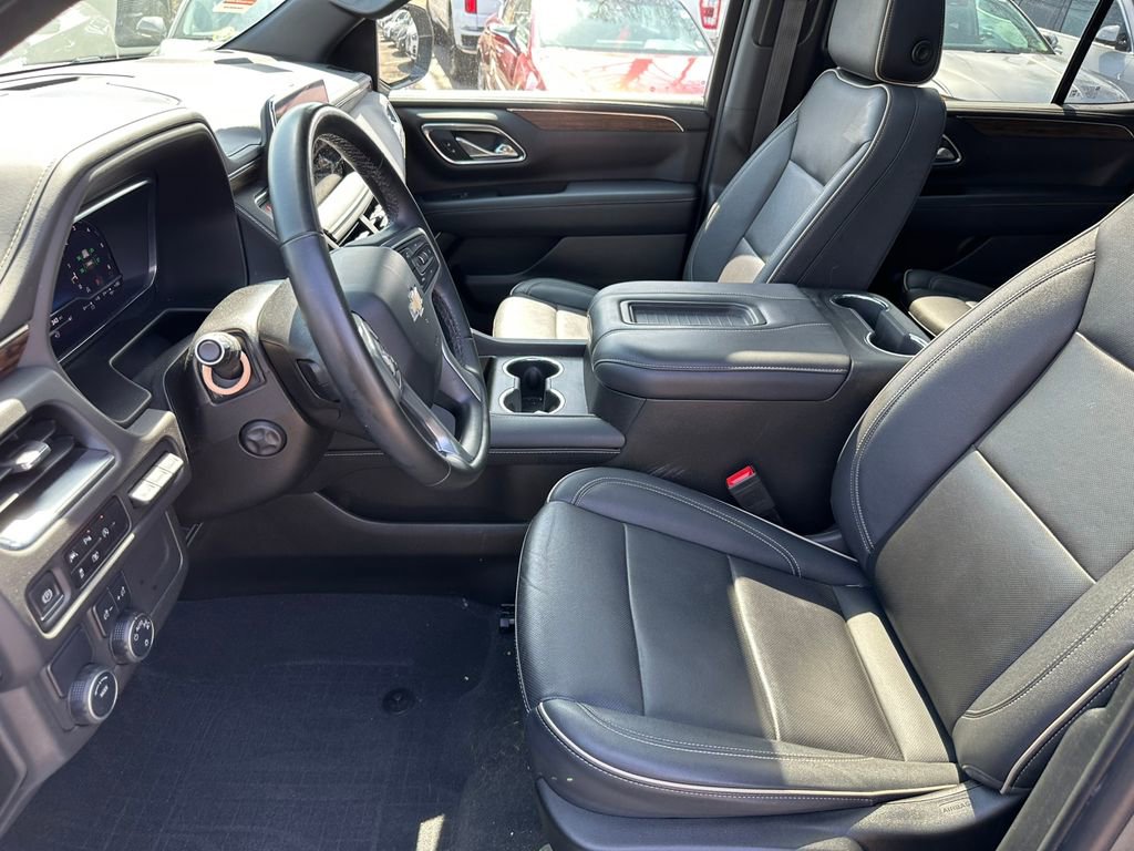 Used 2023 Chevrolet Tahoe Premier w/ Premium Package 2 RWD image 18