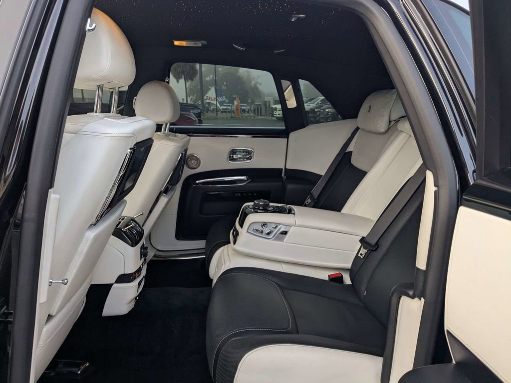 Used 2017 Rolls-Royce Ghost image 14