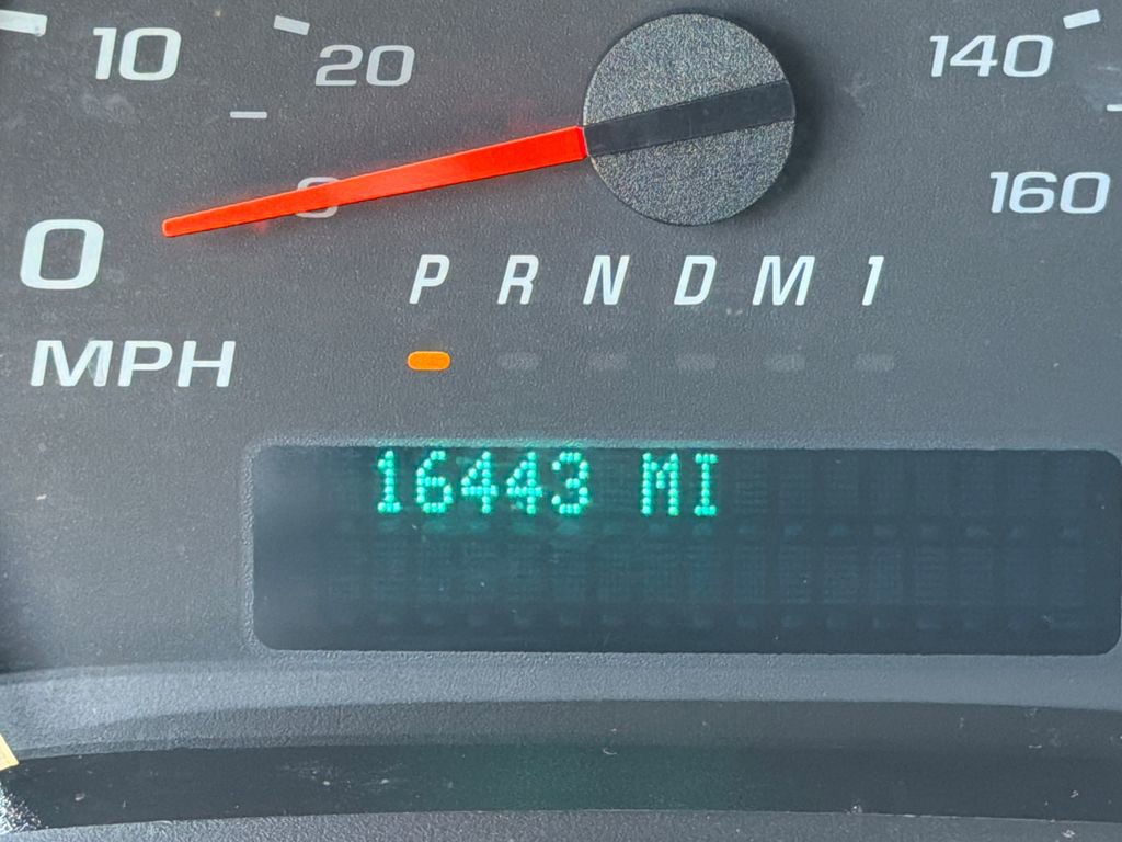 Used 2024 GMC Savana 2500 w/ Driver Convenience Package image 26