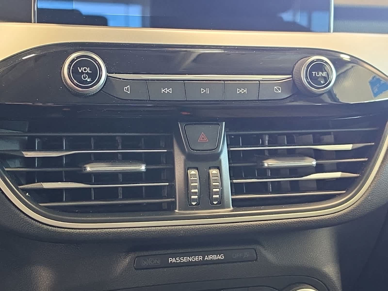 Used 2020 Ford Escape SE AWD/4WD image 30