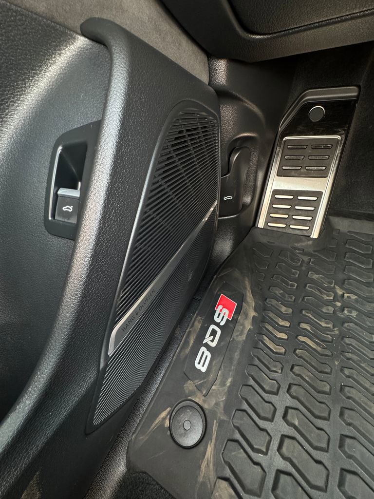 Used 2022 Audi SQ8 Prestige w/ Prestige Package AWD/4WD image 19