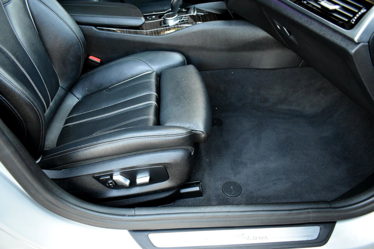 Used 2019 BMW 530i xDrive w/ Convenience Package image 30