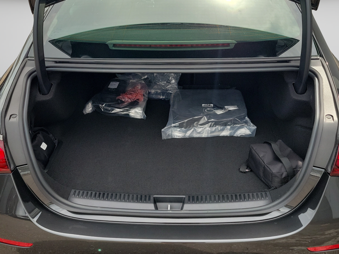 New 2027 Mercedes-Benz E 53 AMG e 4MATIC Sedan image 5