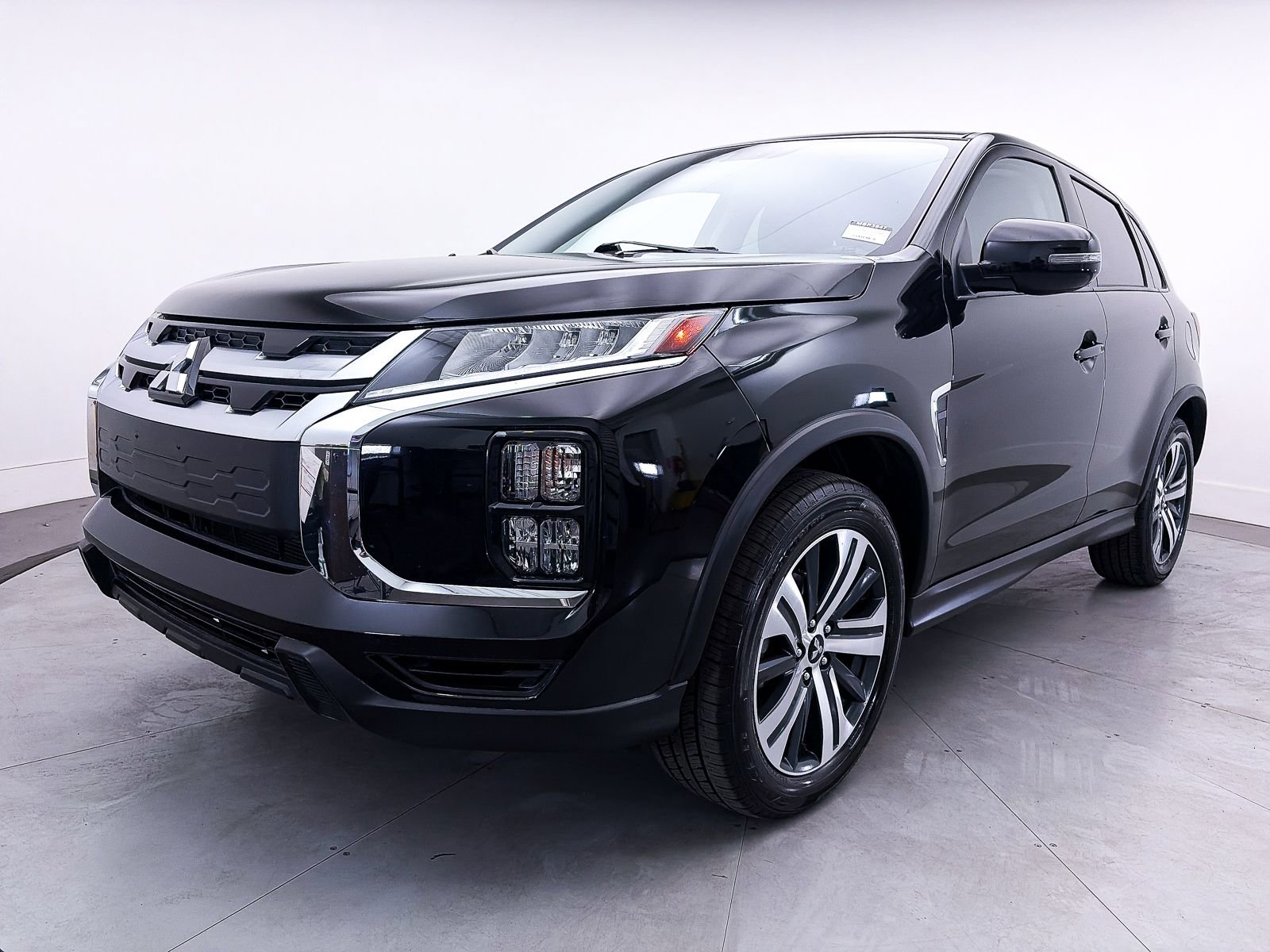 Used 2024 Mitsubishi Outlander Sport SE AWD/4WD image 10