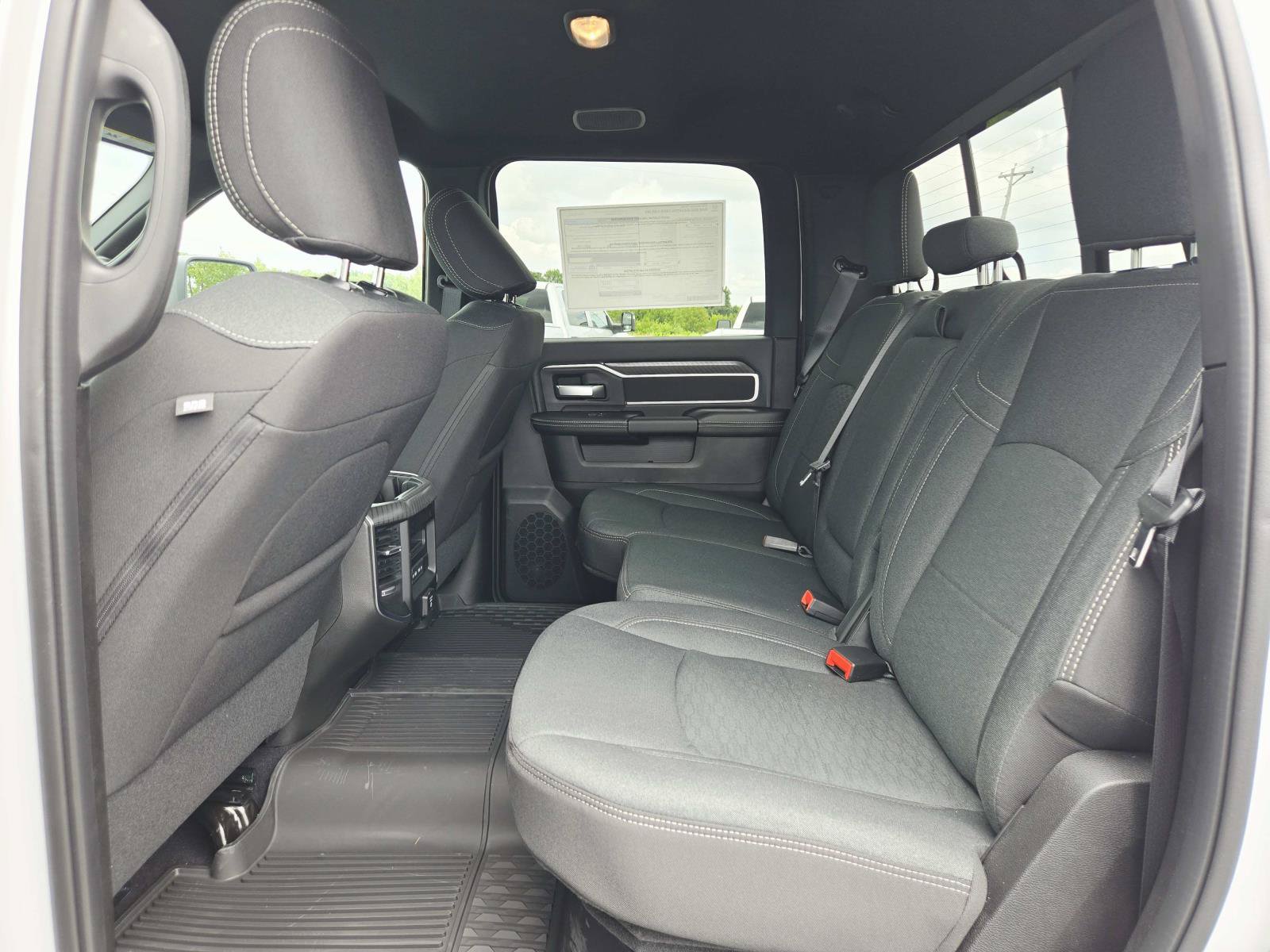 New 2026 RAM 2500 Big Horn AWD/4WD image 13