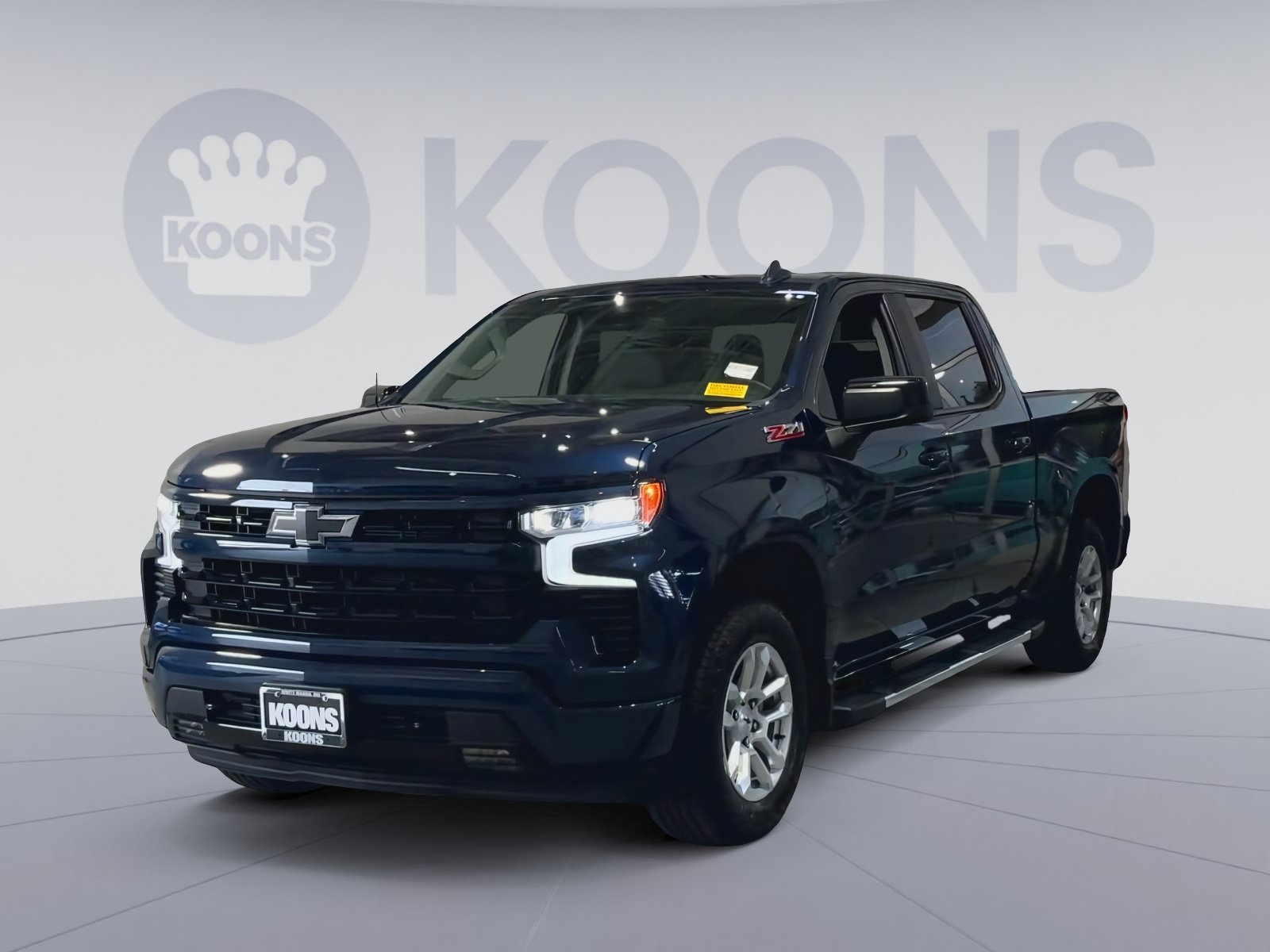 Used 2023 Chevrolet Silverado 1500 RST w/ Z71 Off-Road Package AWD/4WD image 5