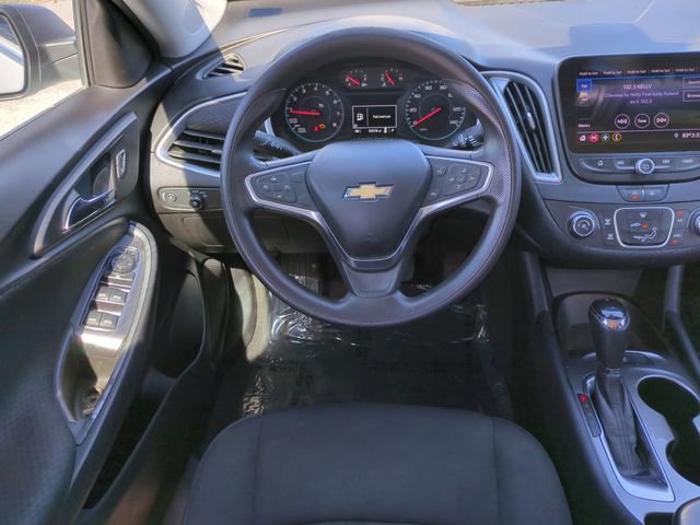 Used 2020 Chevrolet Malibu LS image 17