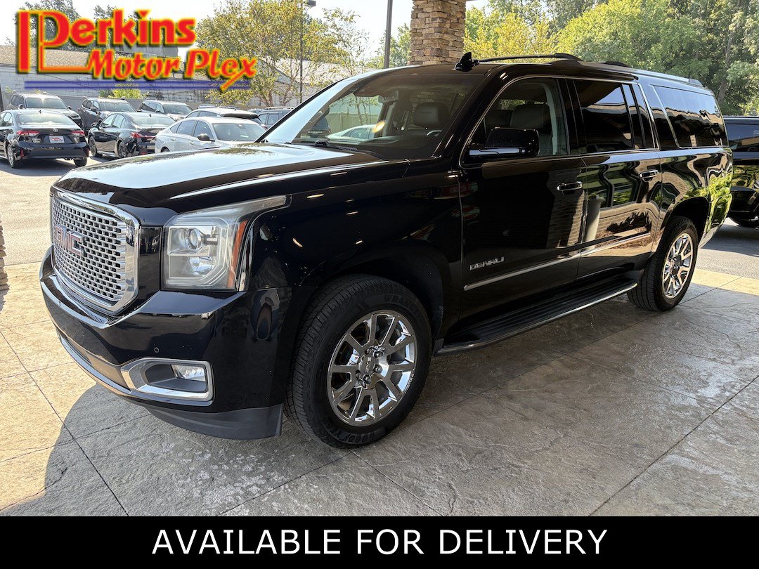 Used 2017 GMC Yukon XL Denali w/ Open Road Package AWD/4WD image 1