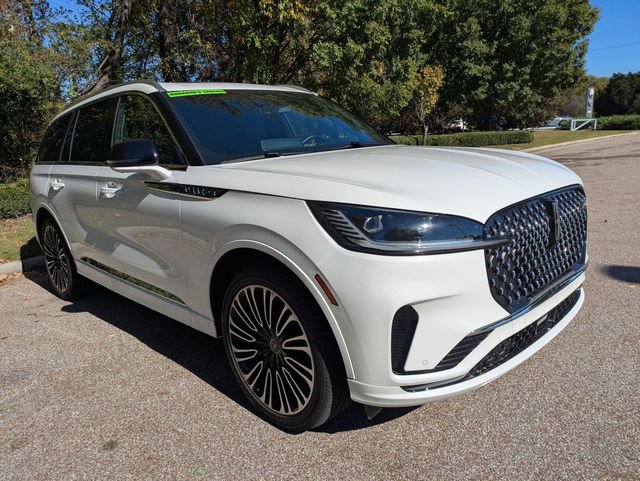 New 2025 Lincoln Aviator Black Label AWD/4WD image 5