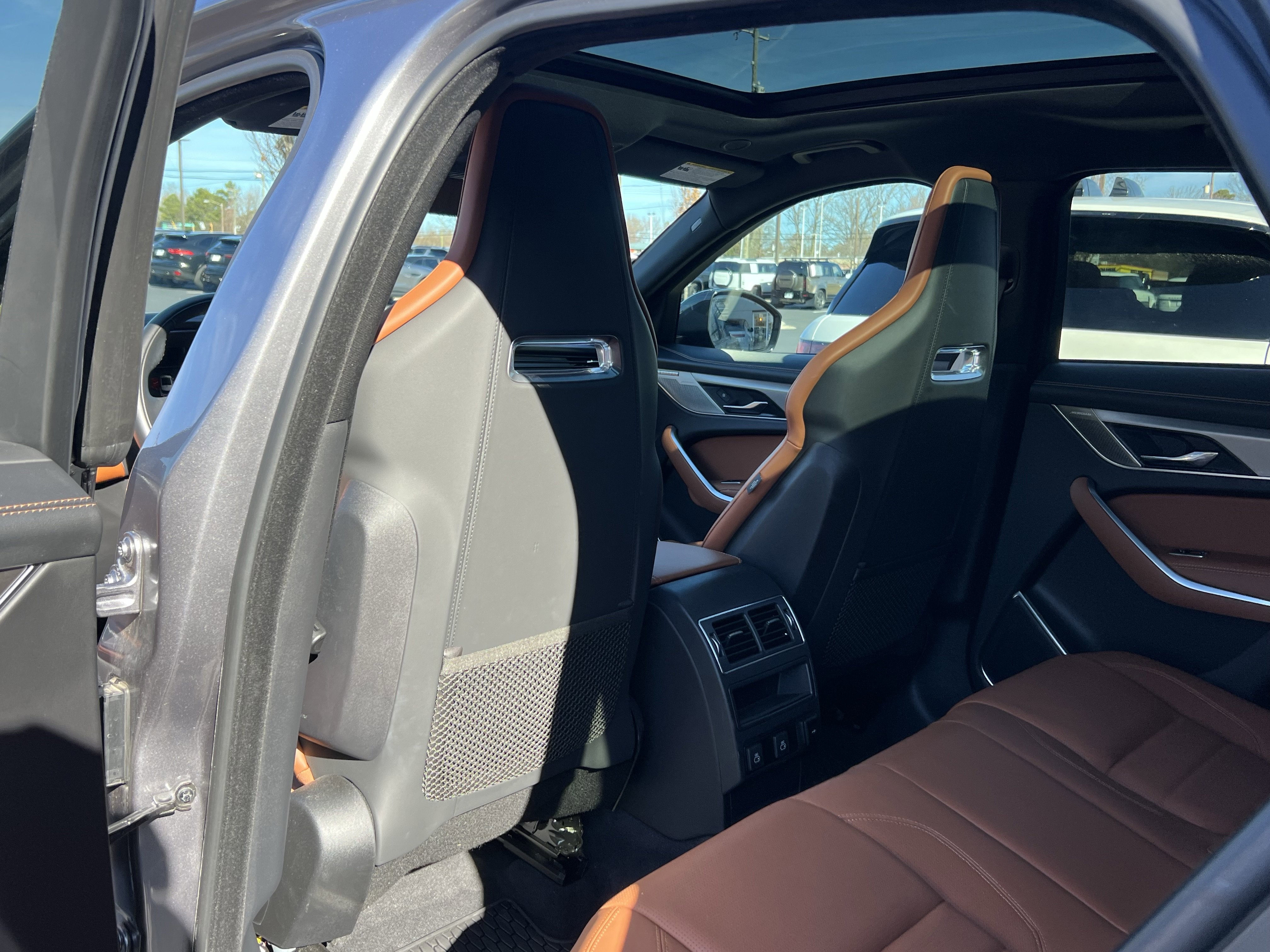 Certified 2025 Jaguar F-PACE R-Dynamic S image 34