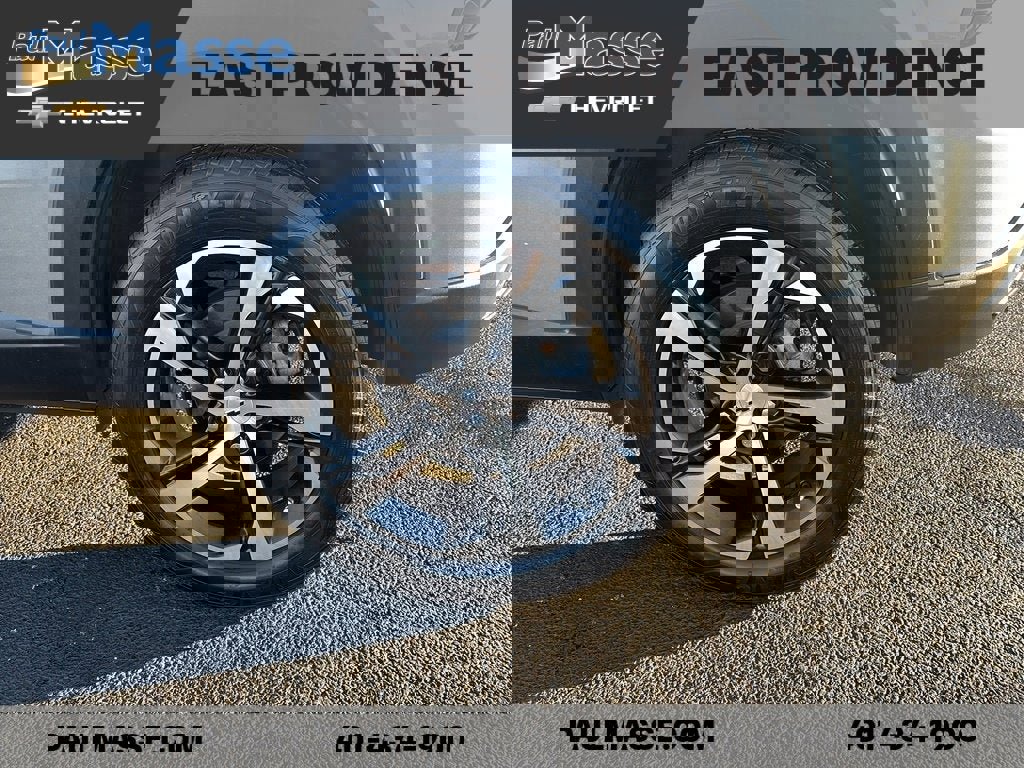 Certified 2024 Chevrolet Trax RS w/ Driver Confidence Package image 8