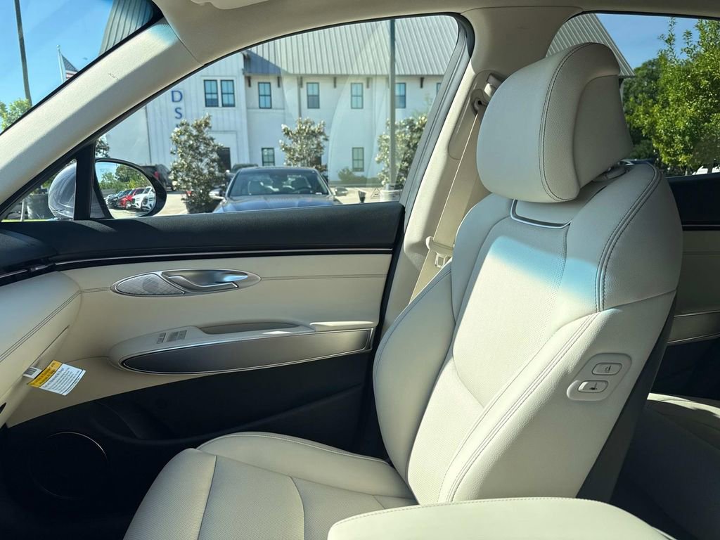New 2026 Genesis GV70 2.5T Select AWD/4WD image 20